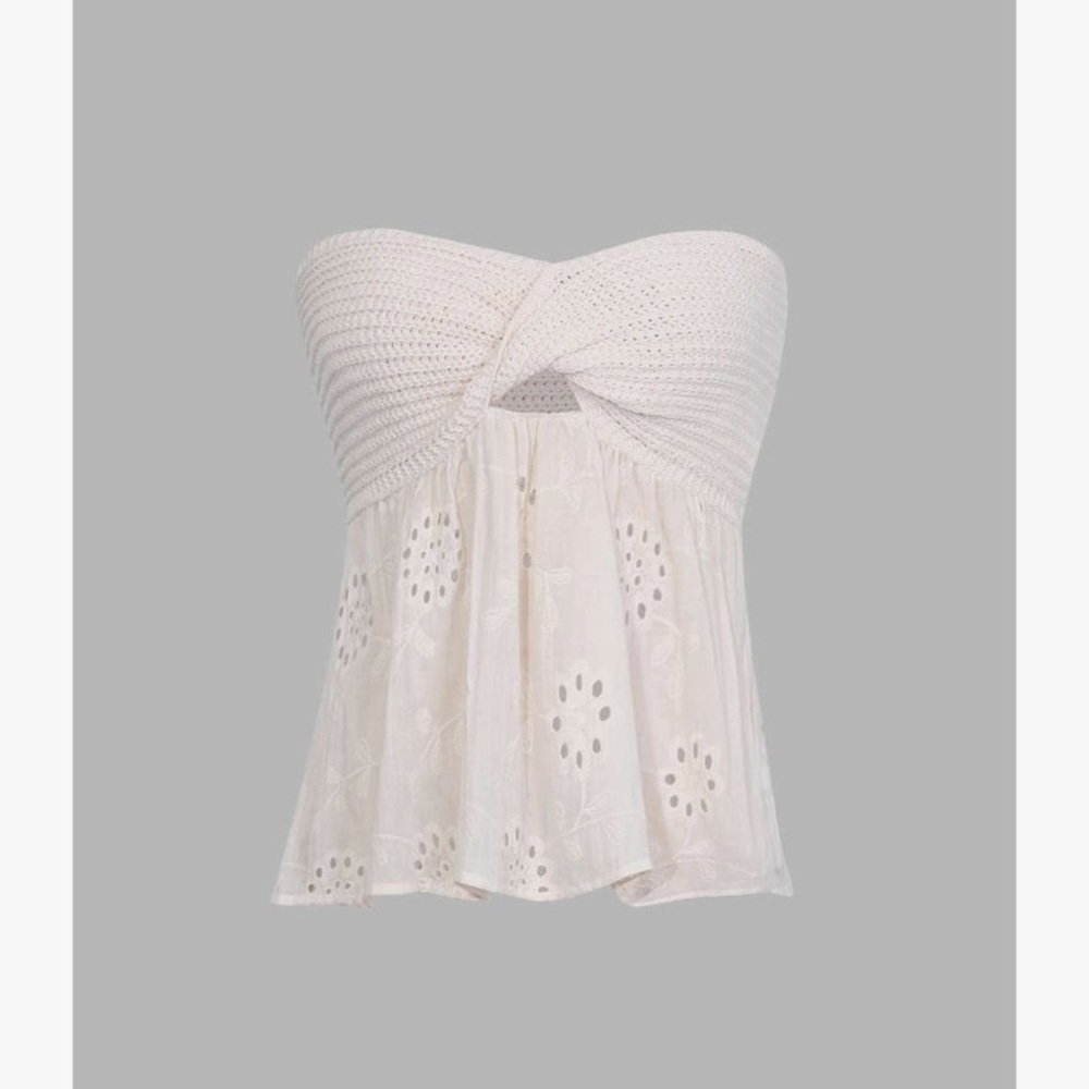 Cute knit strapless top